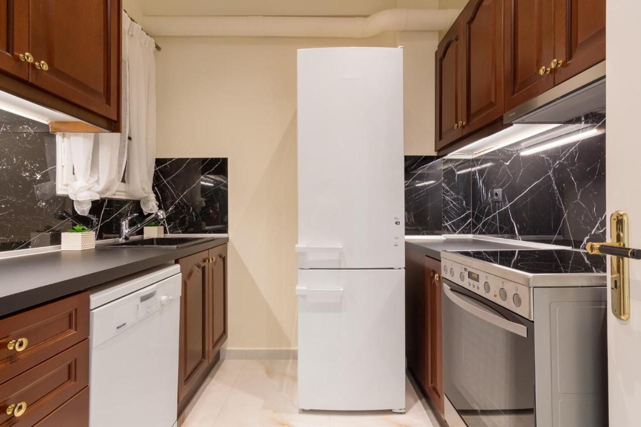 Minimal 2 Bedroom Apt Near The Athens Concert Hall Buitenkant foto